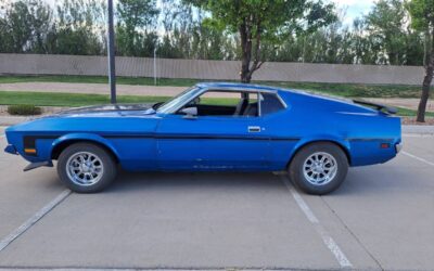 Ford Mustang mach 1  1972 blue