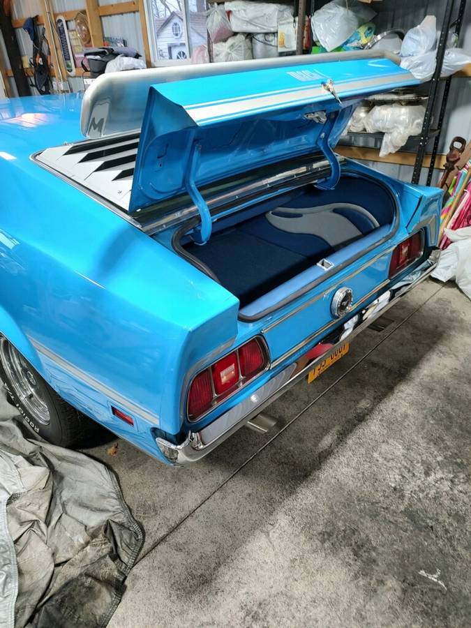 Ford-Mustang-mach-1-clone-1972-blue-7