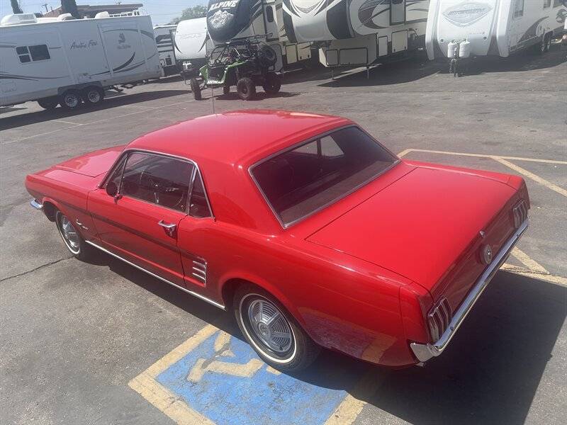 Ford-Mustang-model-1966-red-18