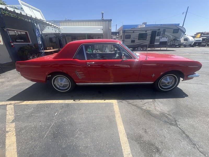 Ford-Mustang-model-1966-red-5