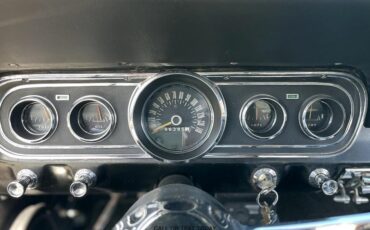 Ford-Mustang-v8-289-cu-1966-Coupe-12