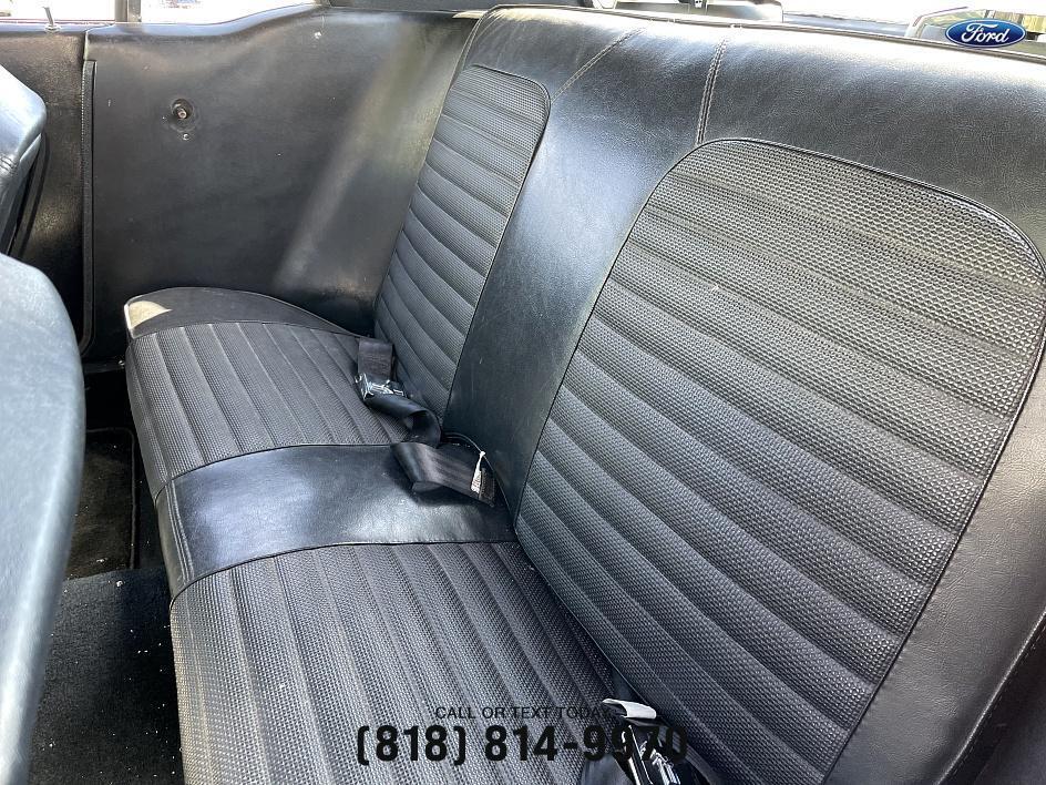Ford-Mustang-v8-289-cu-1966-Coupe-15