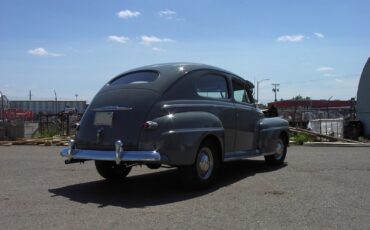 Ford-Other-1947-Sedan-1