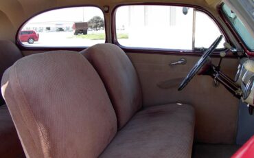 Ford-Other-1947-Sedan-2