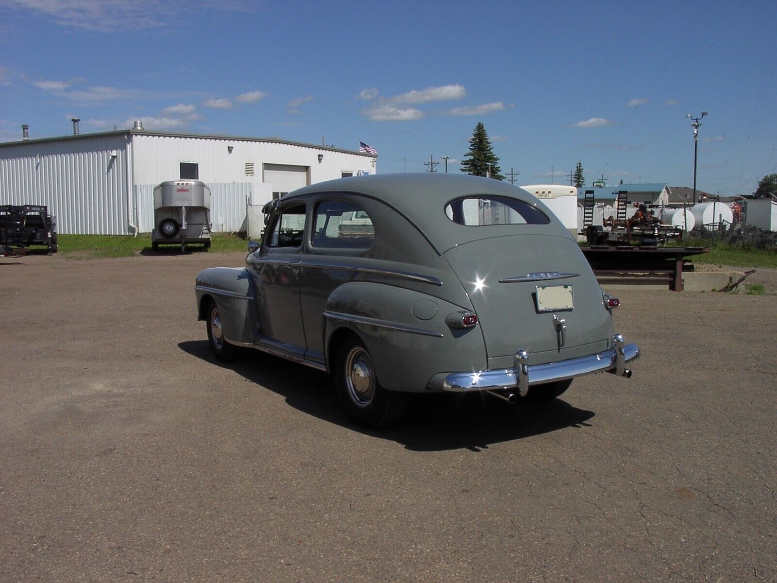 Ford-Other-1947-Sedan-9