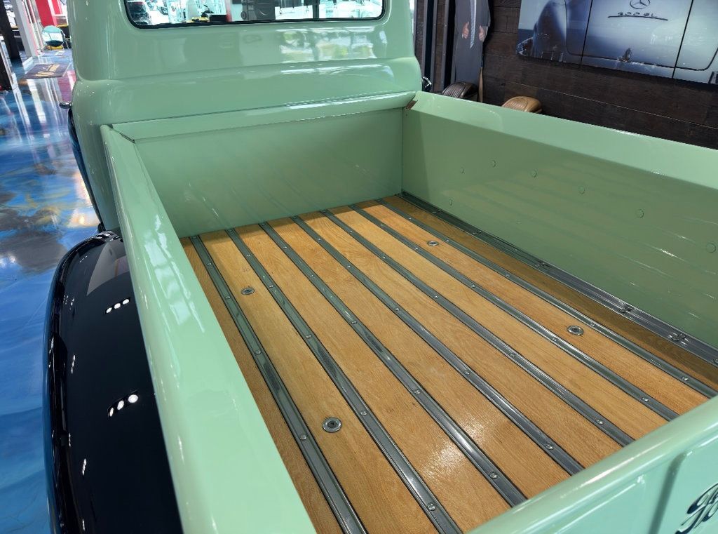 Ford-Other-Pickups-1952-Truck-7