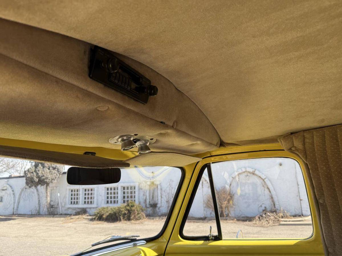Ford-Panel-van-1954-yellow-12