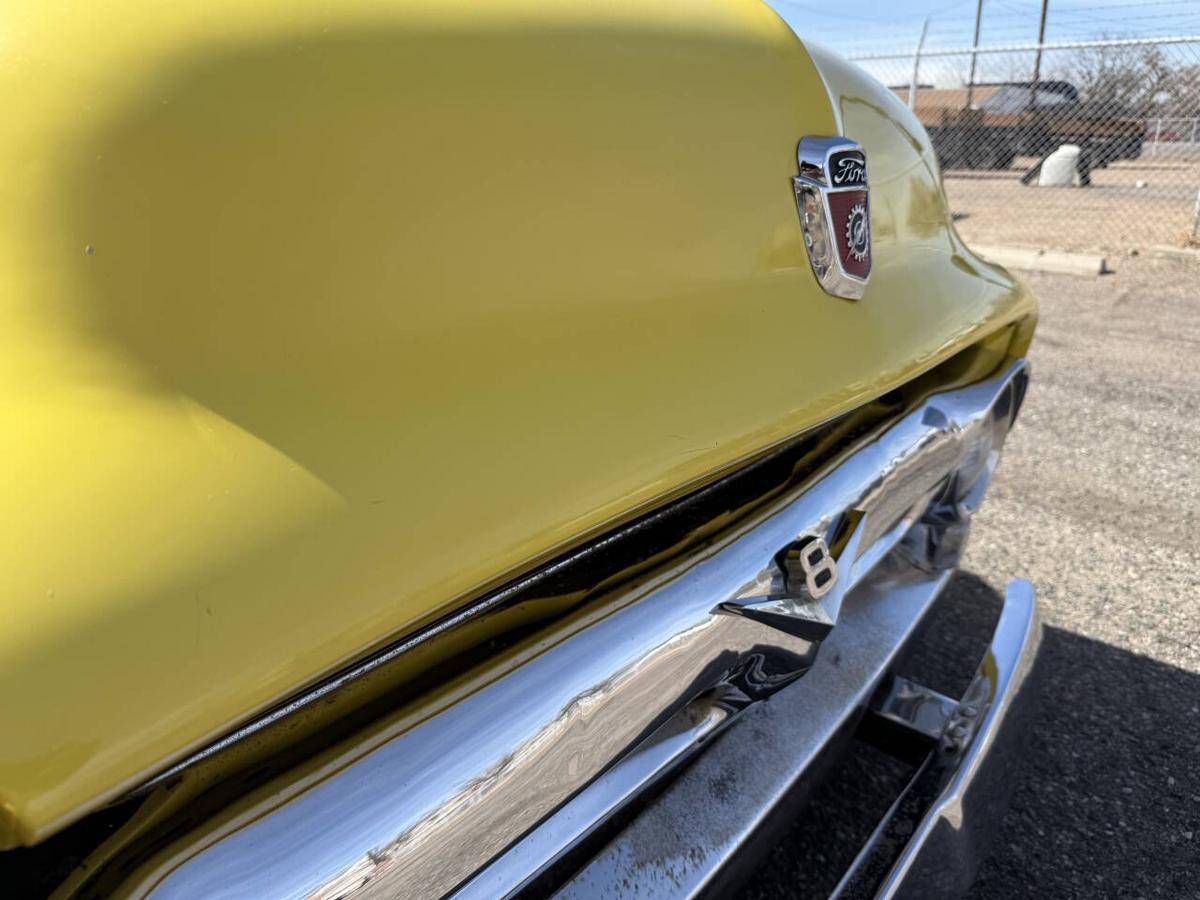 Ford-Panel-van-1954-yellow-5