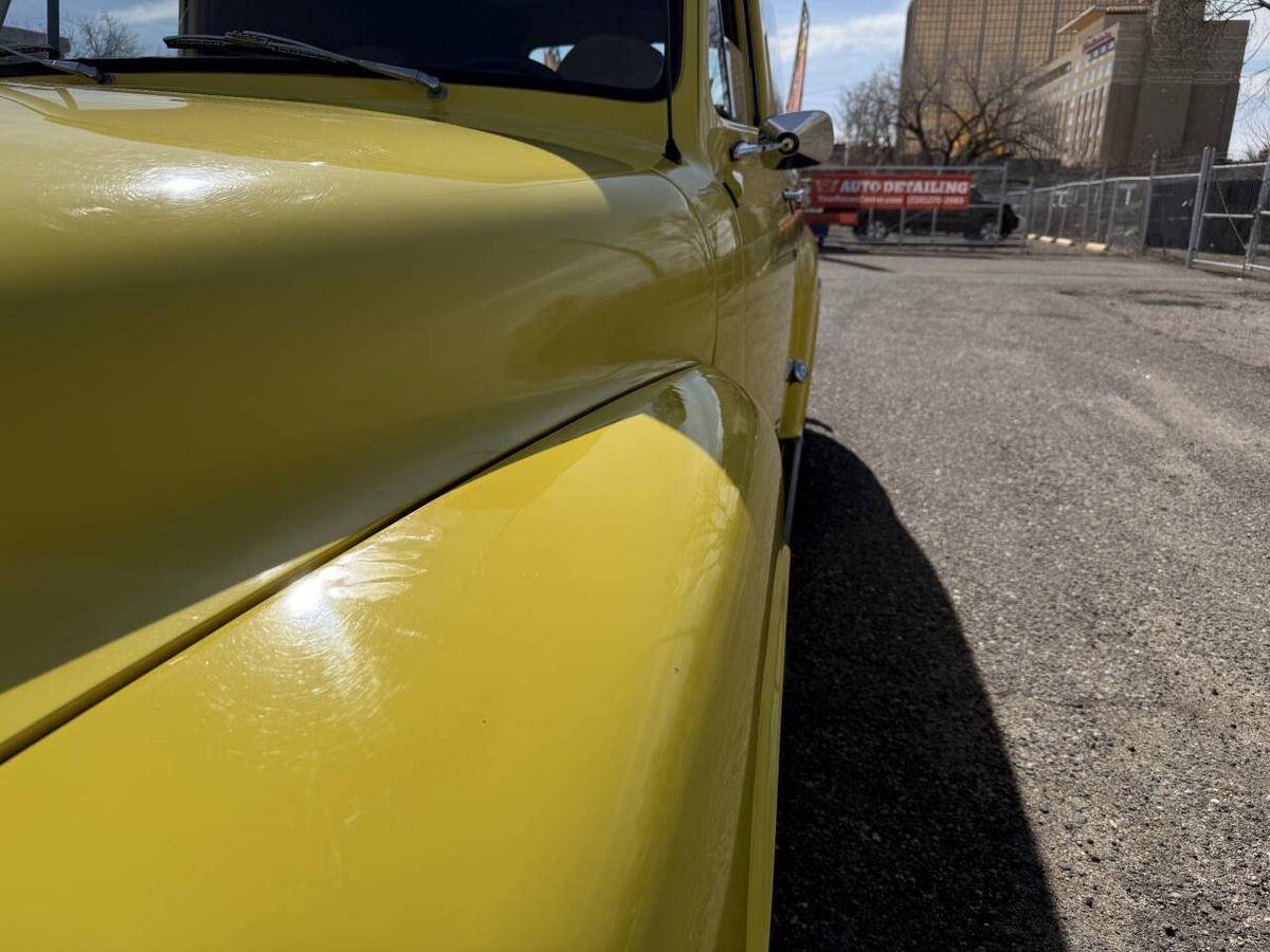 Ford-Panel-van-1954-yellow-6