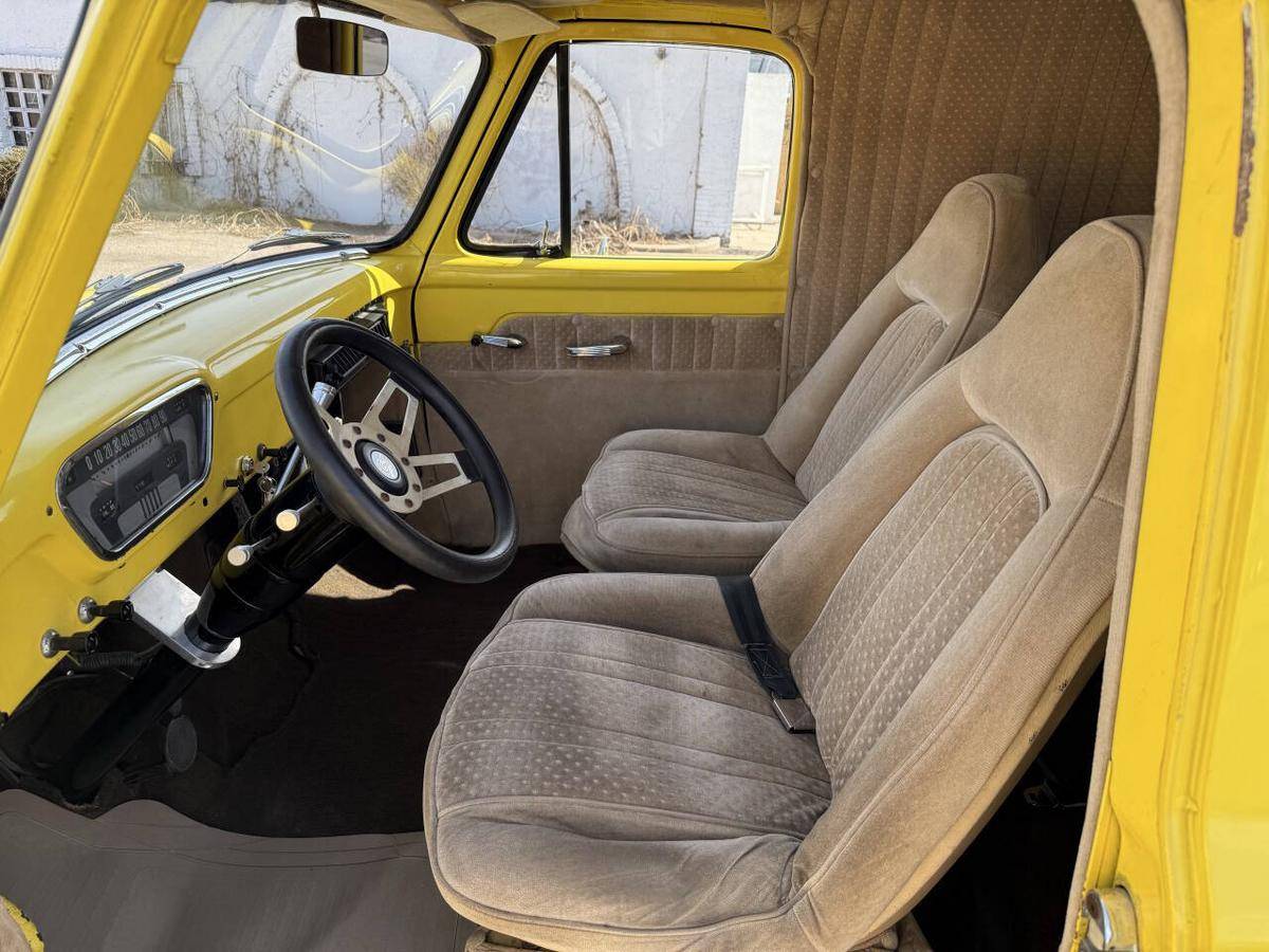 Ford-Panel-van-1954-yellow-7