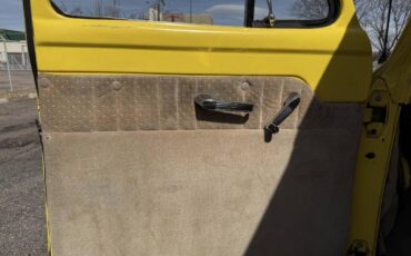Ford-Panel-van-1954-yellow-8
