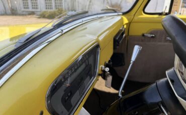 Ford-Panel-van-1954-yellow-9