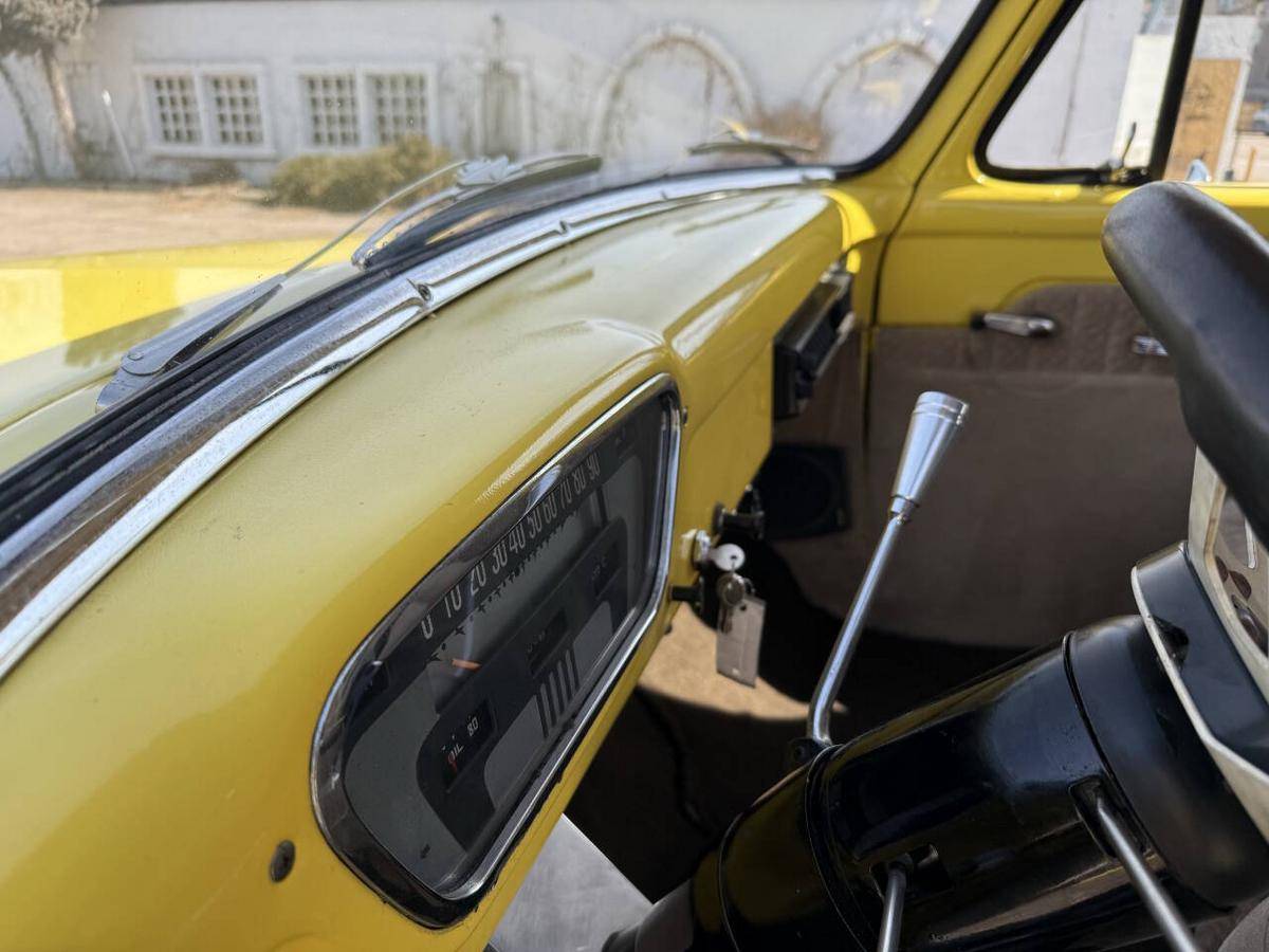 Ford-Panel-van-1954-yellow-9