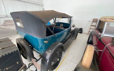 Ford-Phaeton-1928-blue