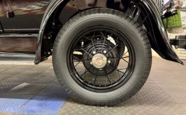 Ford-Phaeton-1931-28