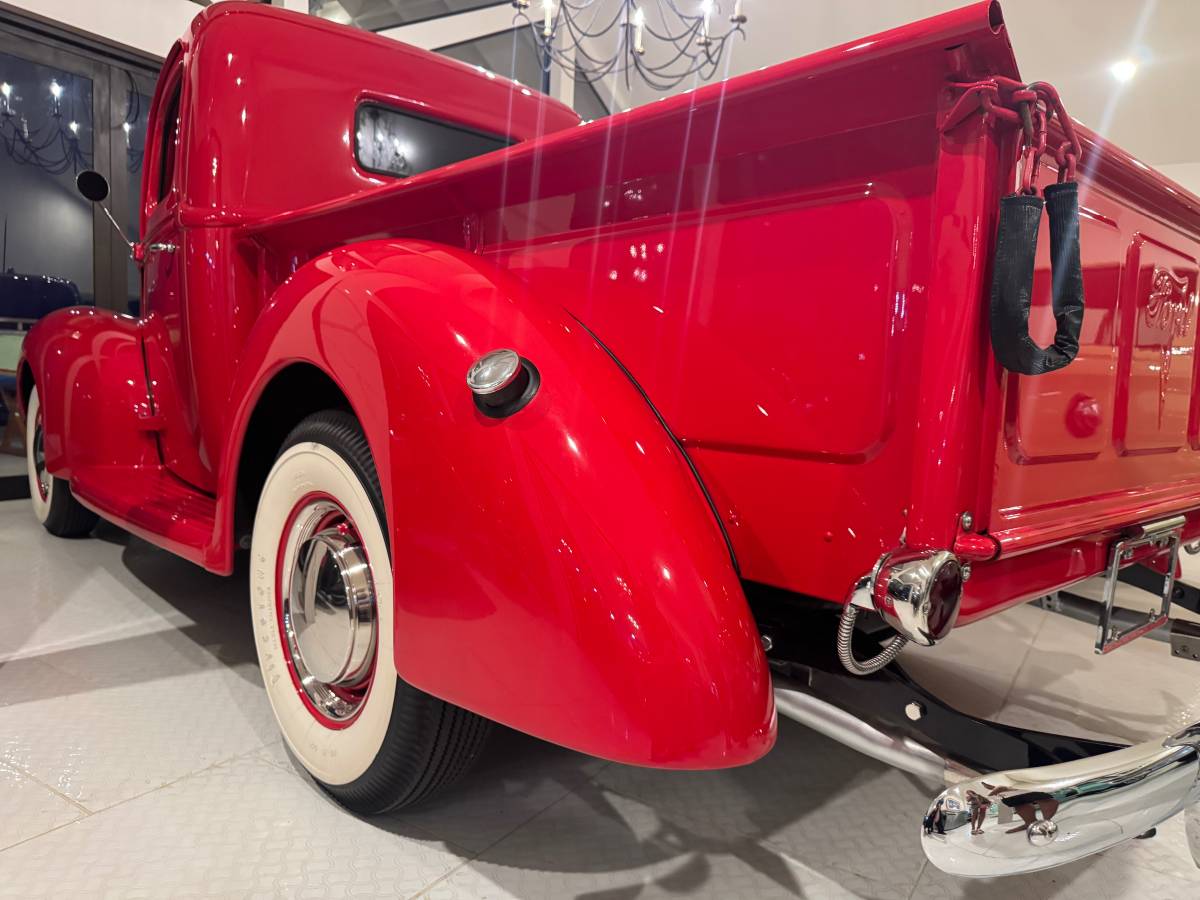 Ford-Pickup-1940-red-14