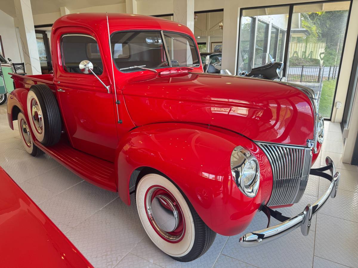 Ford-Pickup-1940-red