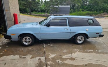 Ford-Pinto-cruising-wagon-1979-blue