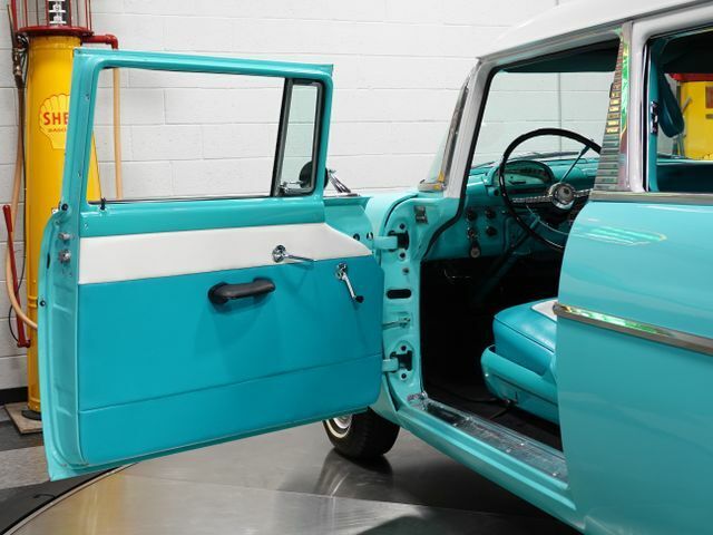 Ford-Ranch-Wagon-1955-7