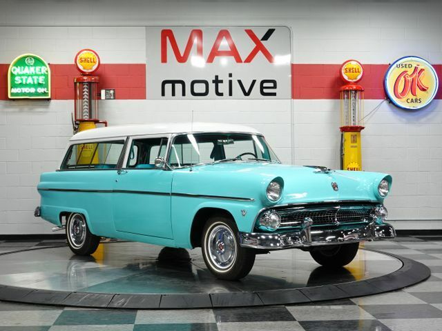 Ford Ranch Wagon 1955 --