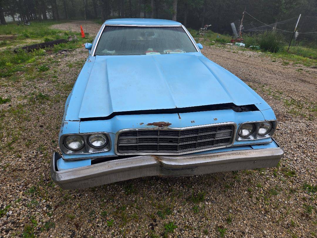 Ford Ranchero  1973 blue