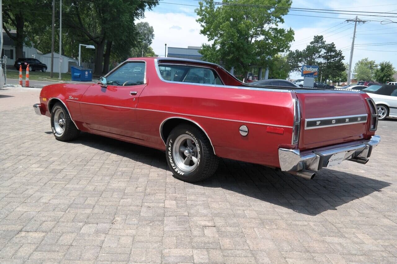 Ford-Ranchero-1976-Coupe-15