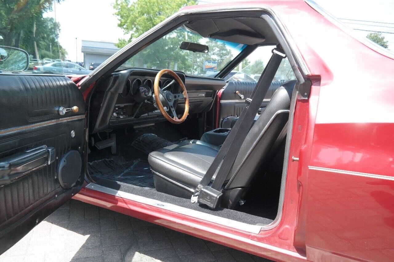 Ford-Ranchero-1976-Coupe-32