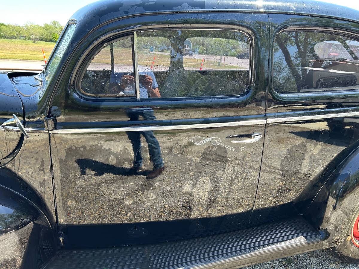 Ford-Ranger-1940-black-18