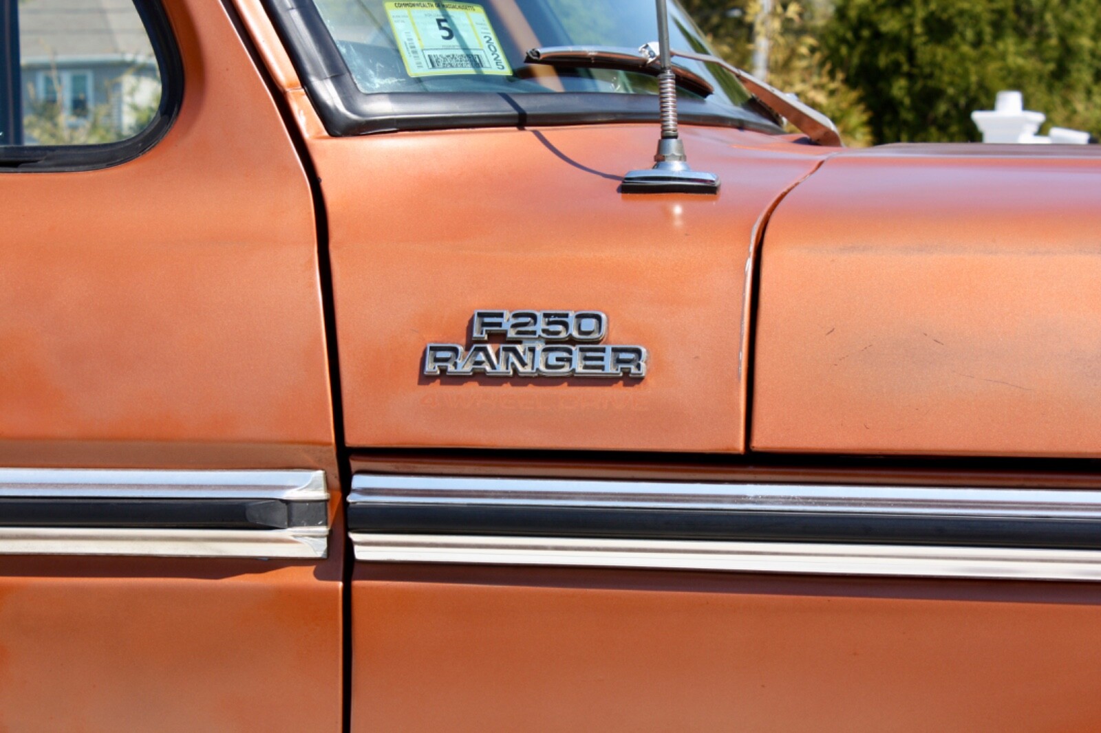 Ford-Ranger-1977-single-cab-long-bed-13