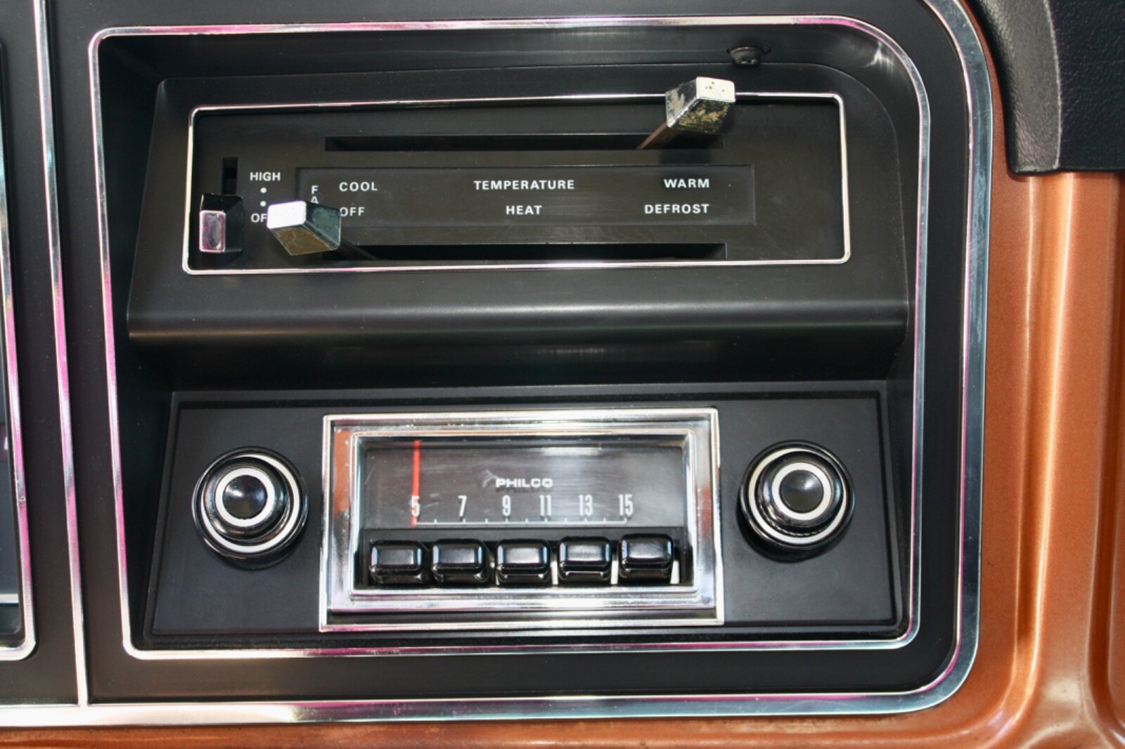 Ford-Ranger-1977-single-cab-long-bed-6