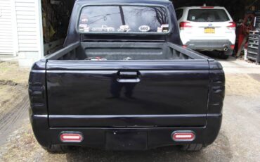 Ford-Ranger-1986-black-1