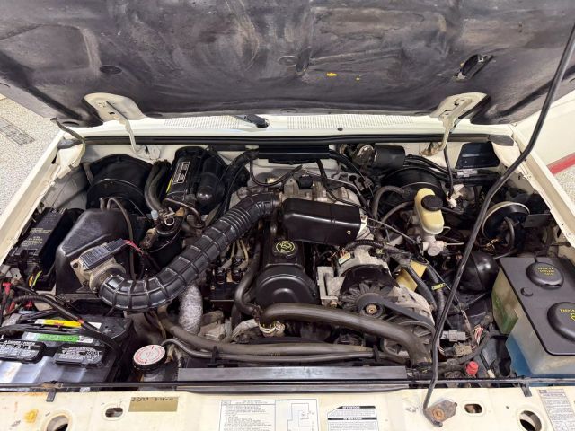 Ford-Ranger-1990-Pickup-36