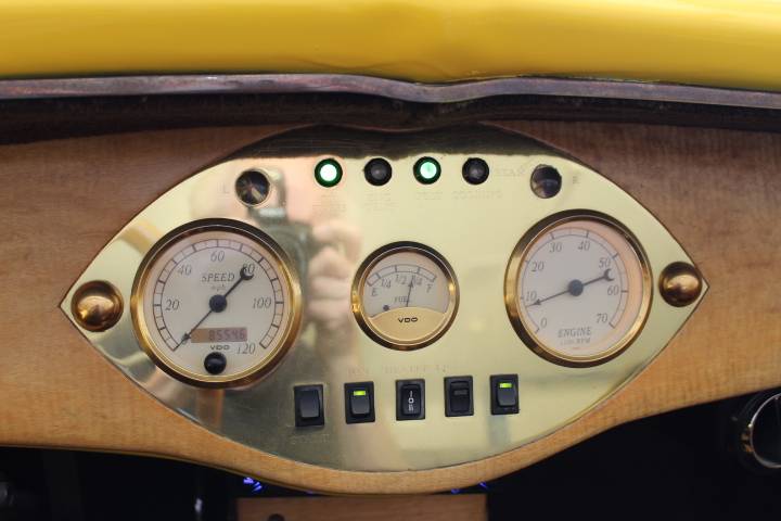 Ford-Roadster-1932-13