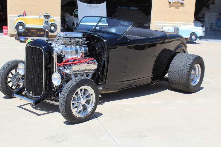 Ford-Roadster-1932-22