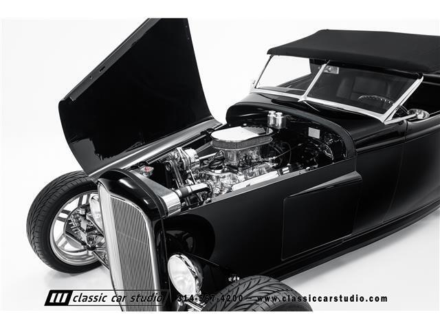 Ford-Roadster-1932-2dr-Car-1