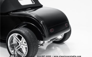 Ford-Roadster-1932-2dr-Car-24