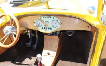 Ford-Roadster-1932-9