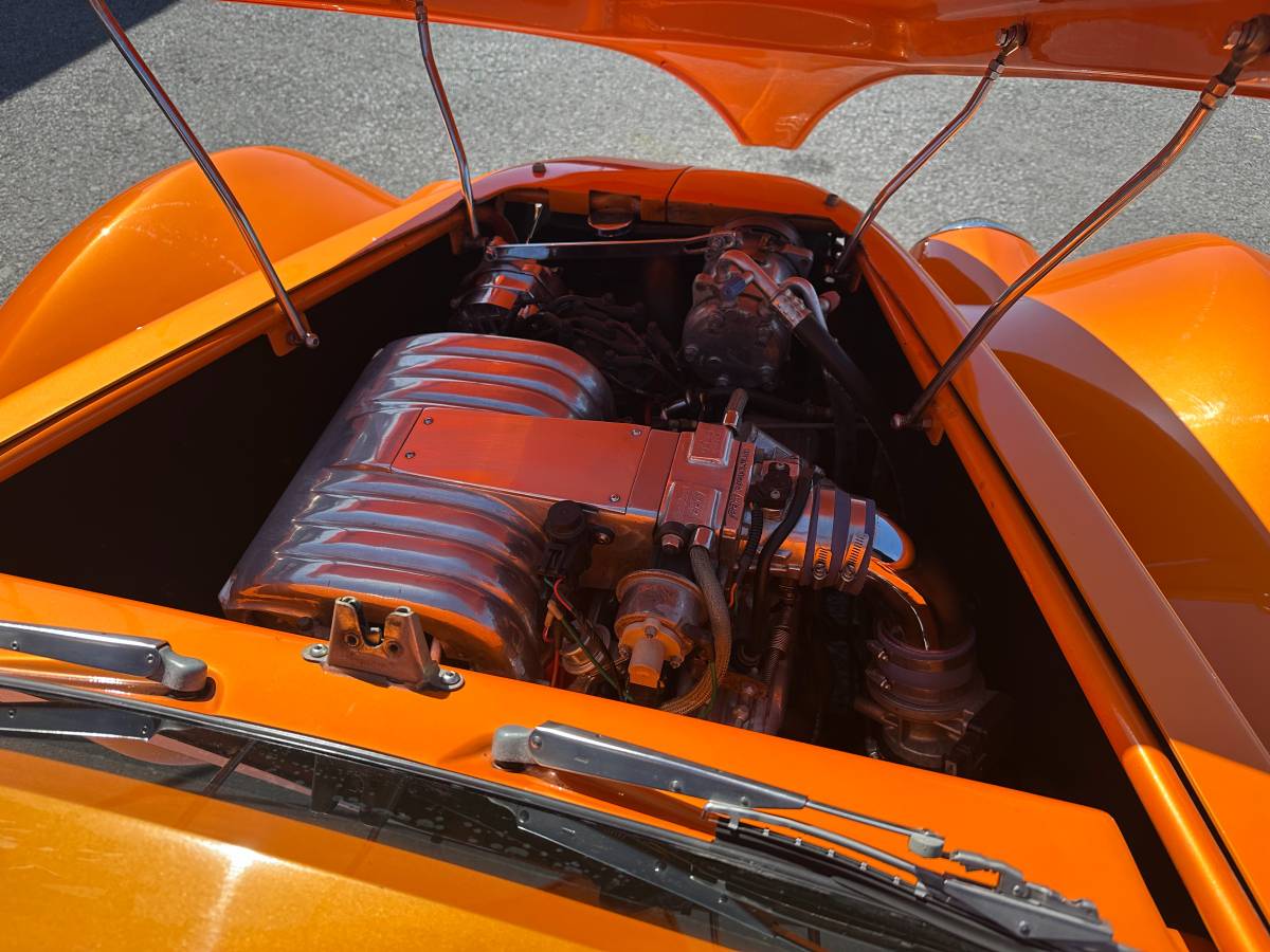 Ford-Roadster-street-rod-1939-orange-11