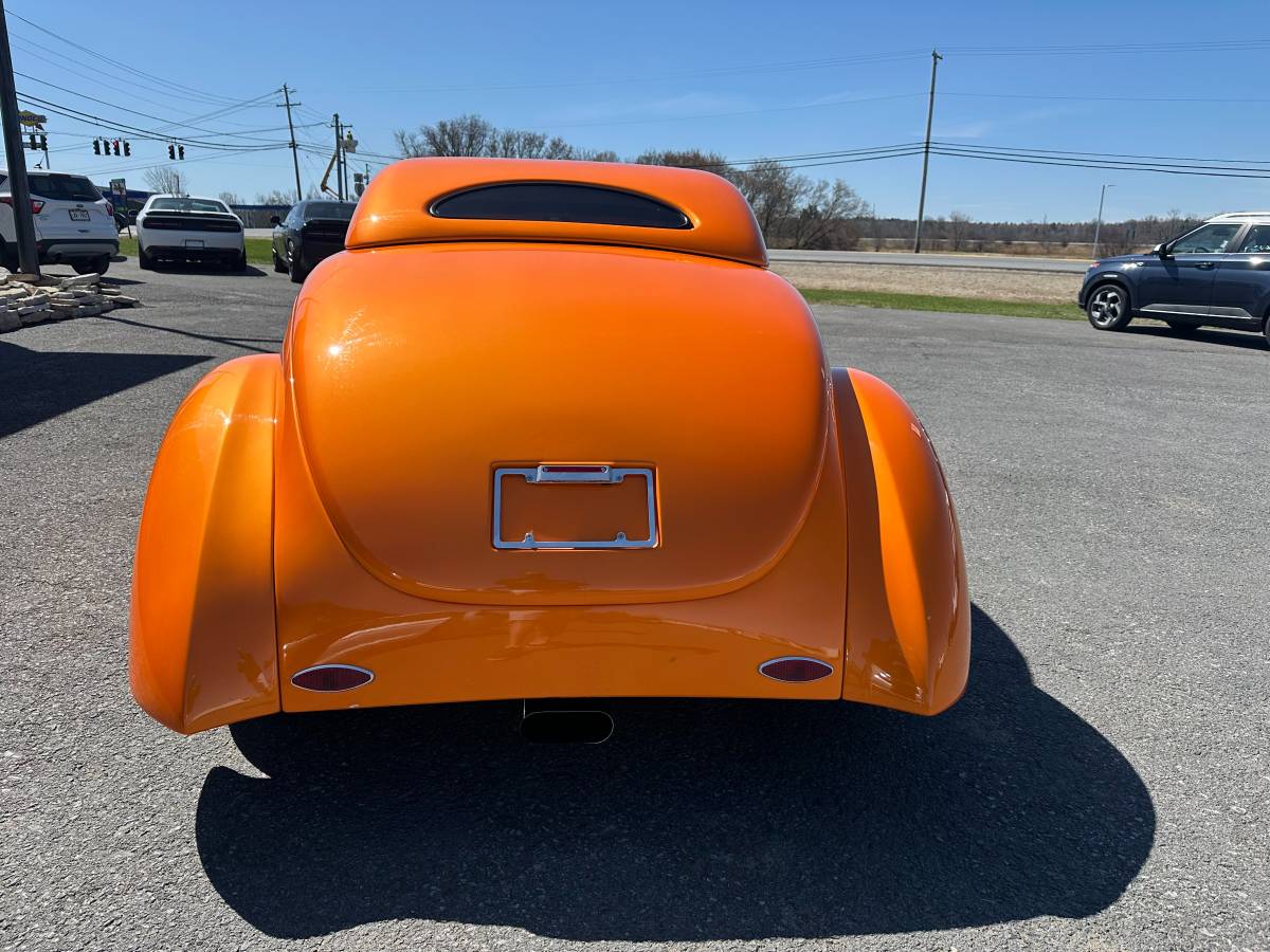 Ford-Roadster-street-rod-1939-orange-4