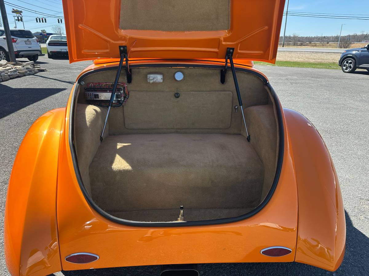 Ford-Roadster-street-rod-1939-orange-6
