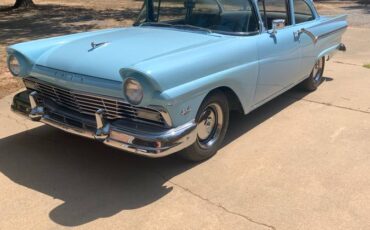 Ford-Sedan-1957-blue-10