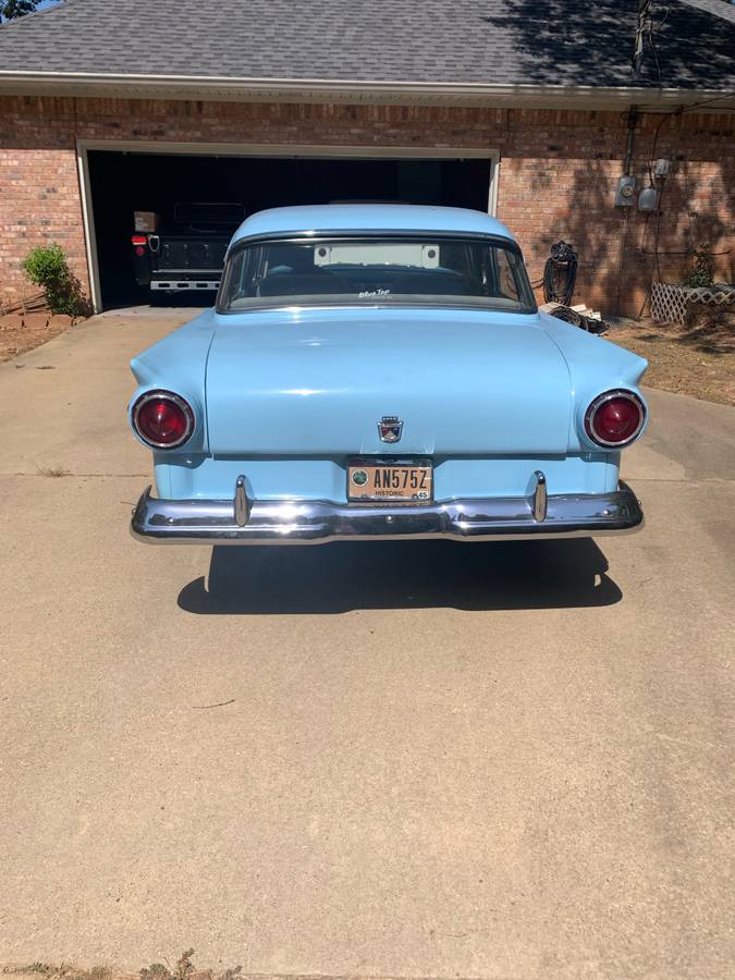 Ford-Sedan-1957-blue-12