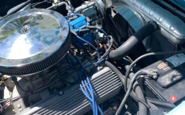 Ford-Sedan-1957-blue-14