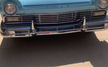 Ford-Sedan-1957-blue-6