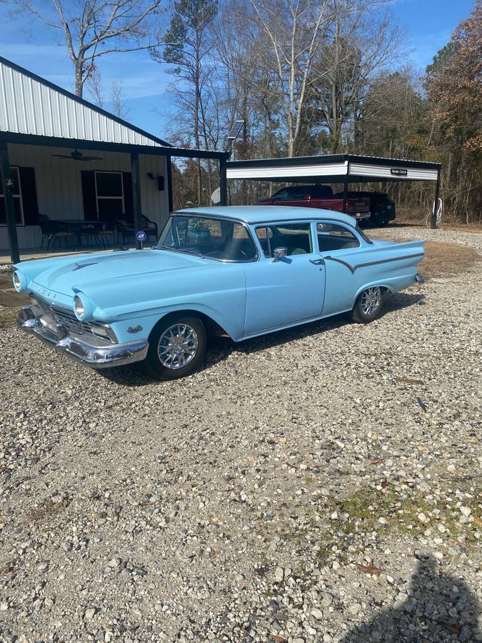 Ford Sedan  1957 blue