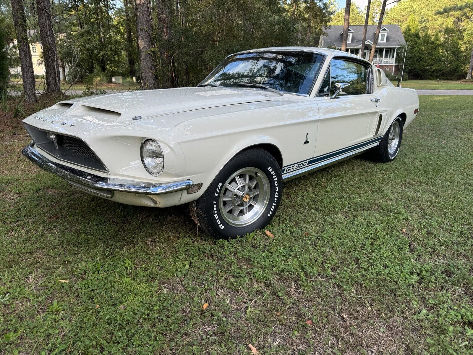 Ford-Shelby-1968-Hatchback