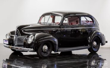 Ford-Standard-Tudor-1940-Sedan-10