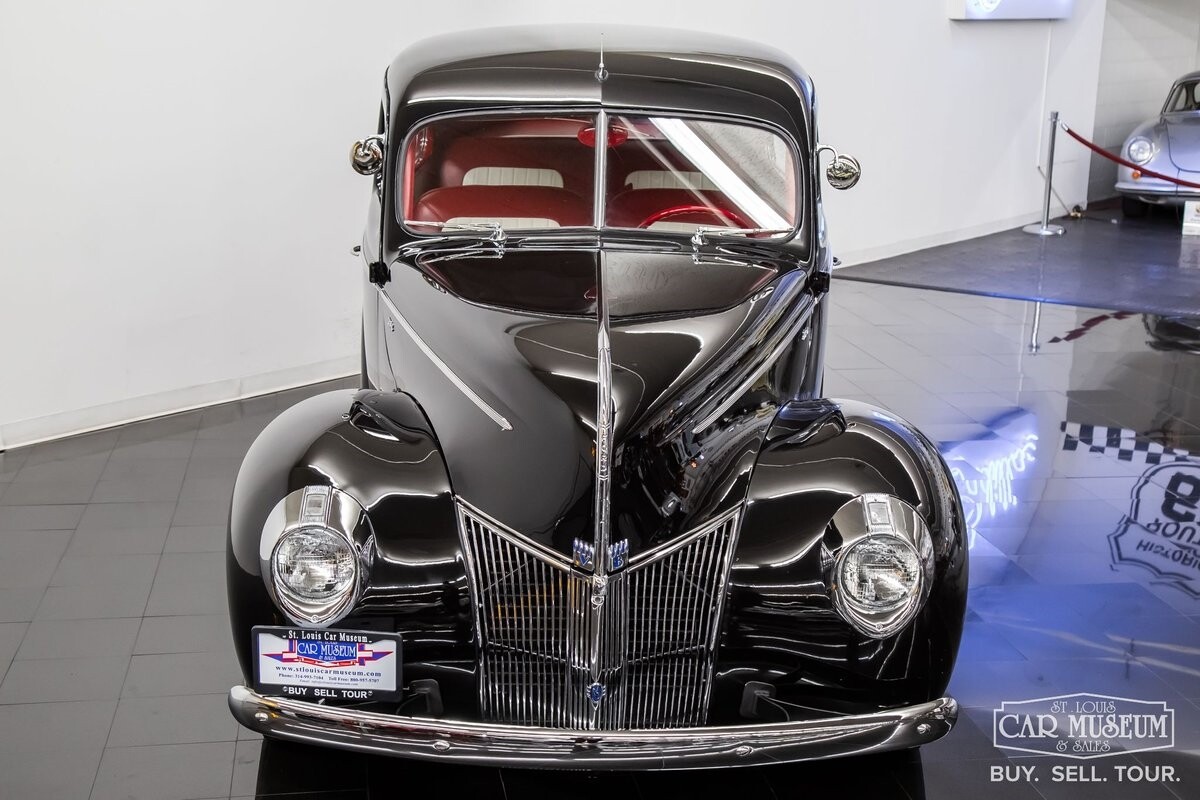 Ford-Standard-Tudor-1940-Sedan-38