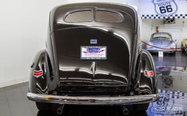 Ford-Standard-Tudor-1940-Sedan-6
