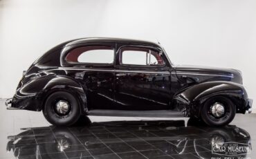 Ford-Standard-Tudor-1940-Sedan-7